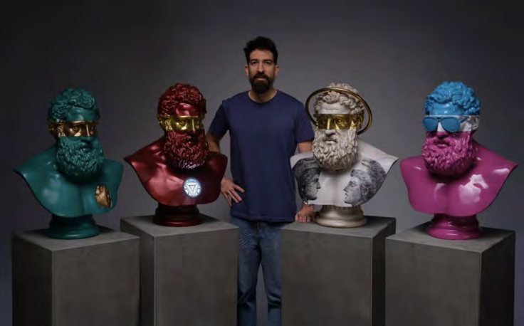 Emre Yusufi dört renkli Herkül büstüyle: Golden Hearth, Iron Man, Roman Angel, Miami Man